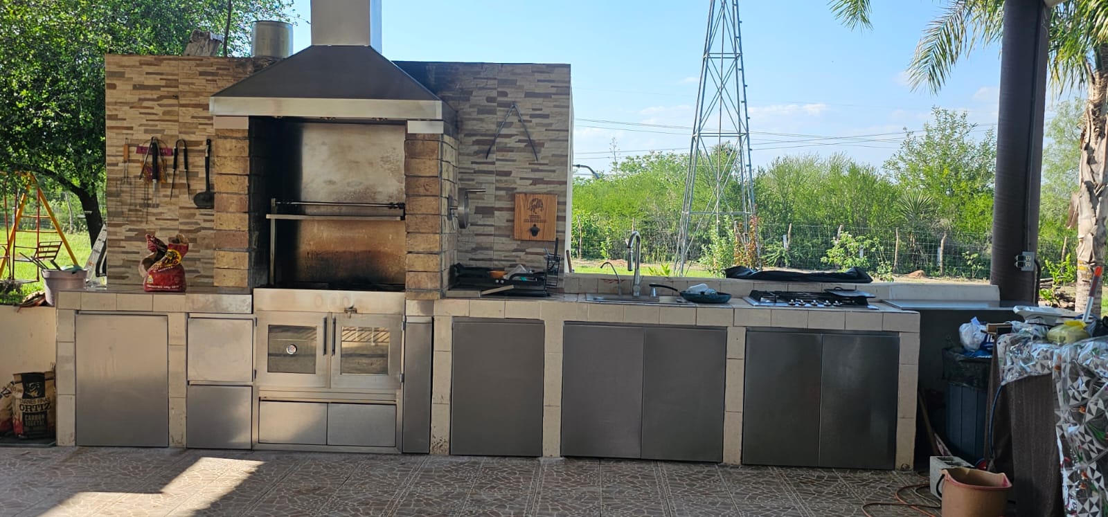 Asador y Parrilla